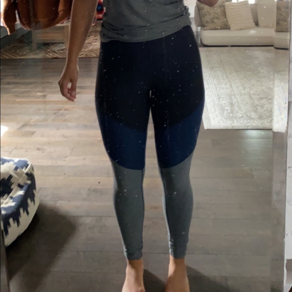Outdoor voices leggings